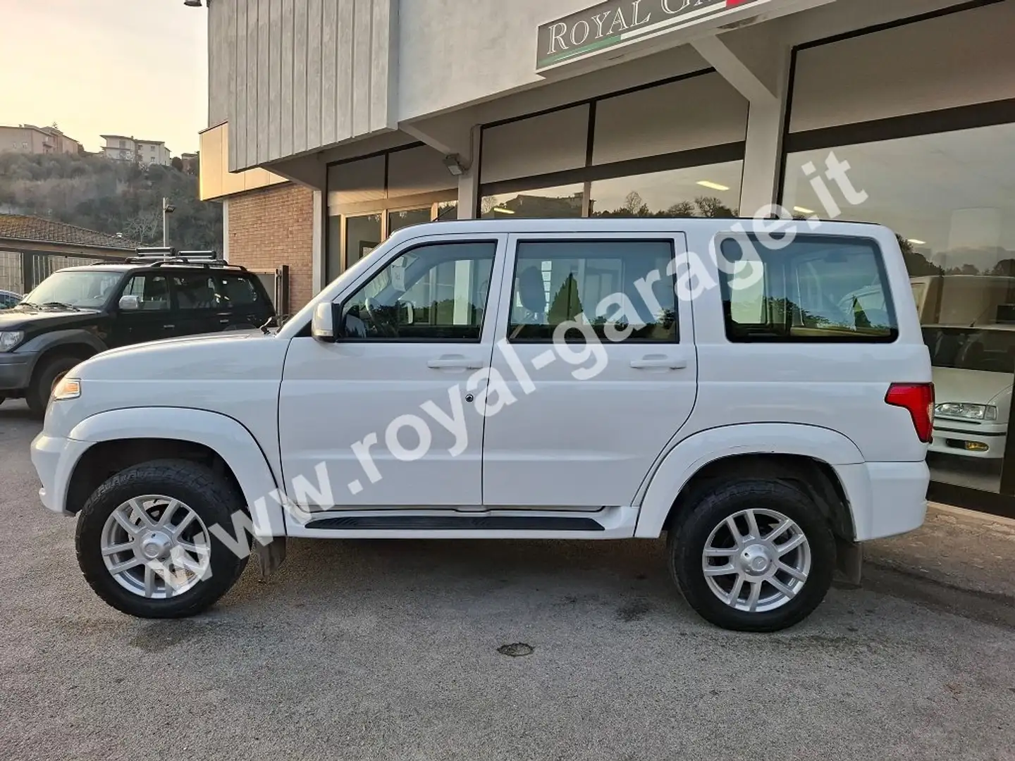 UAZ Patriot 2.7 16v GPL Privilege (GANCIO TRAINO) Weiß - 2