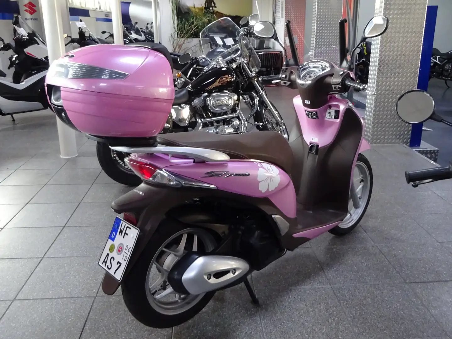 Honda SH 125 Sondermodell Fabulous Pink, Topcase, TÜV 7/27 - 2