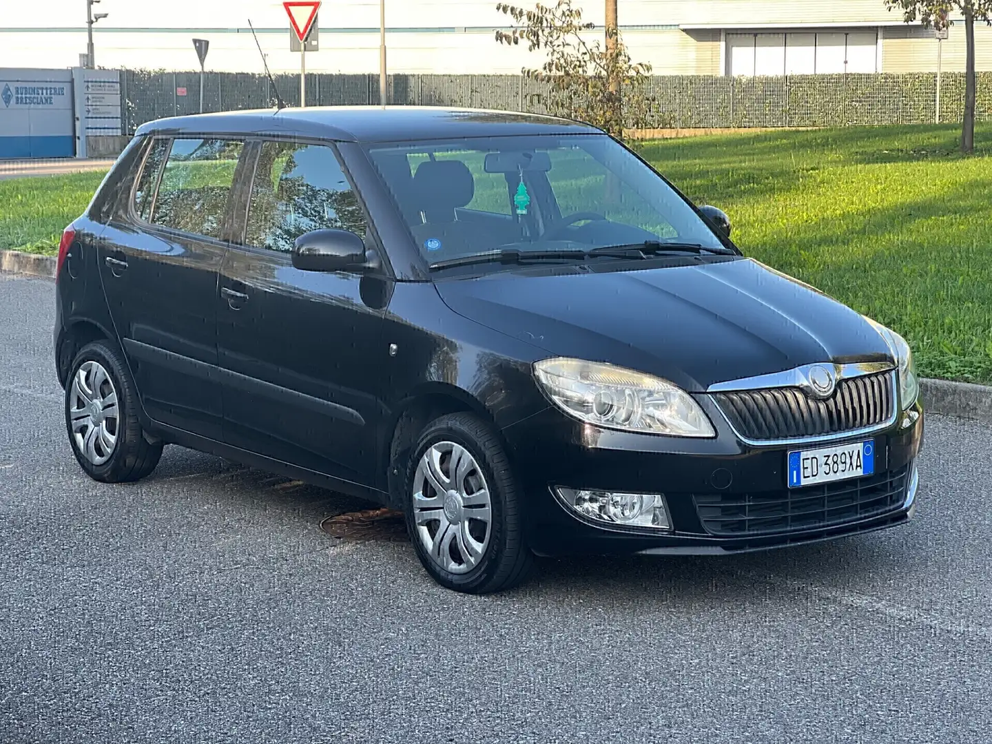 Skoda Fabia Fabia II 2007 Berlina 1.6 tdi cr Sport 75cv Nero - 1