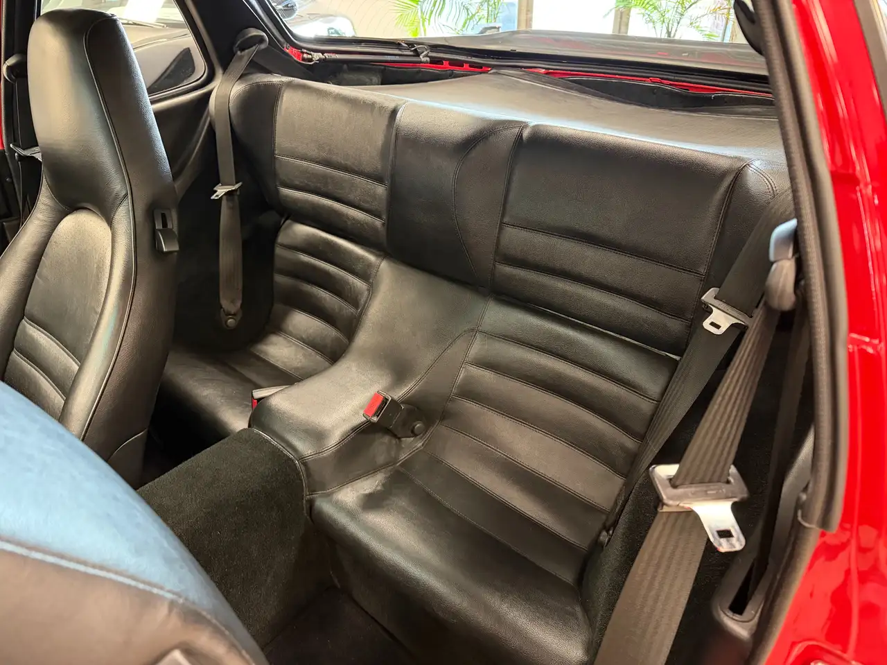 Porsche 944 снимка Porsche 944