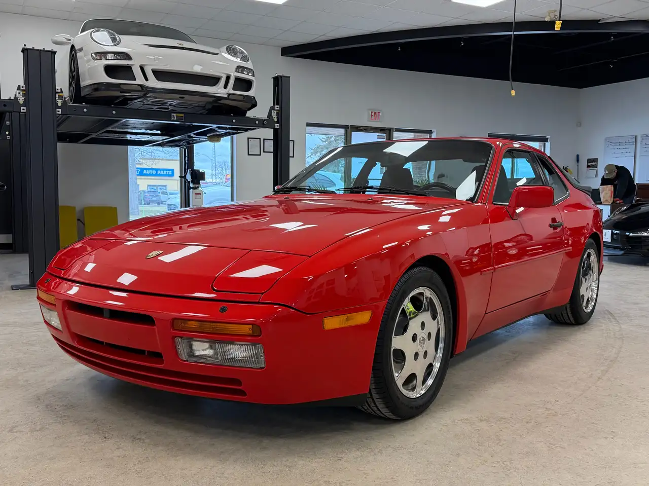 Porsche 944 снимка Porsche 944