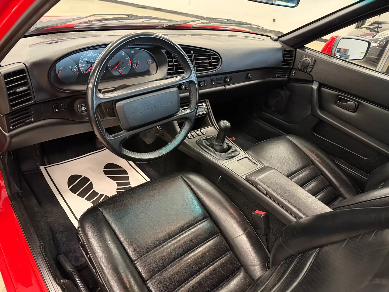 Porsche 944 снимка Porsche 944