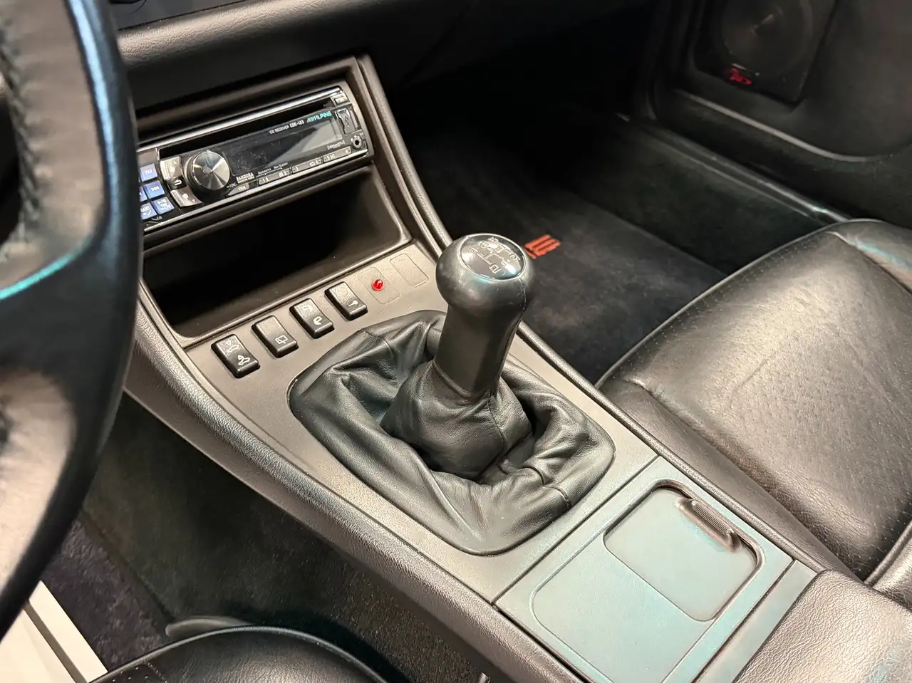Porsche 944 снимка Porsche 944