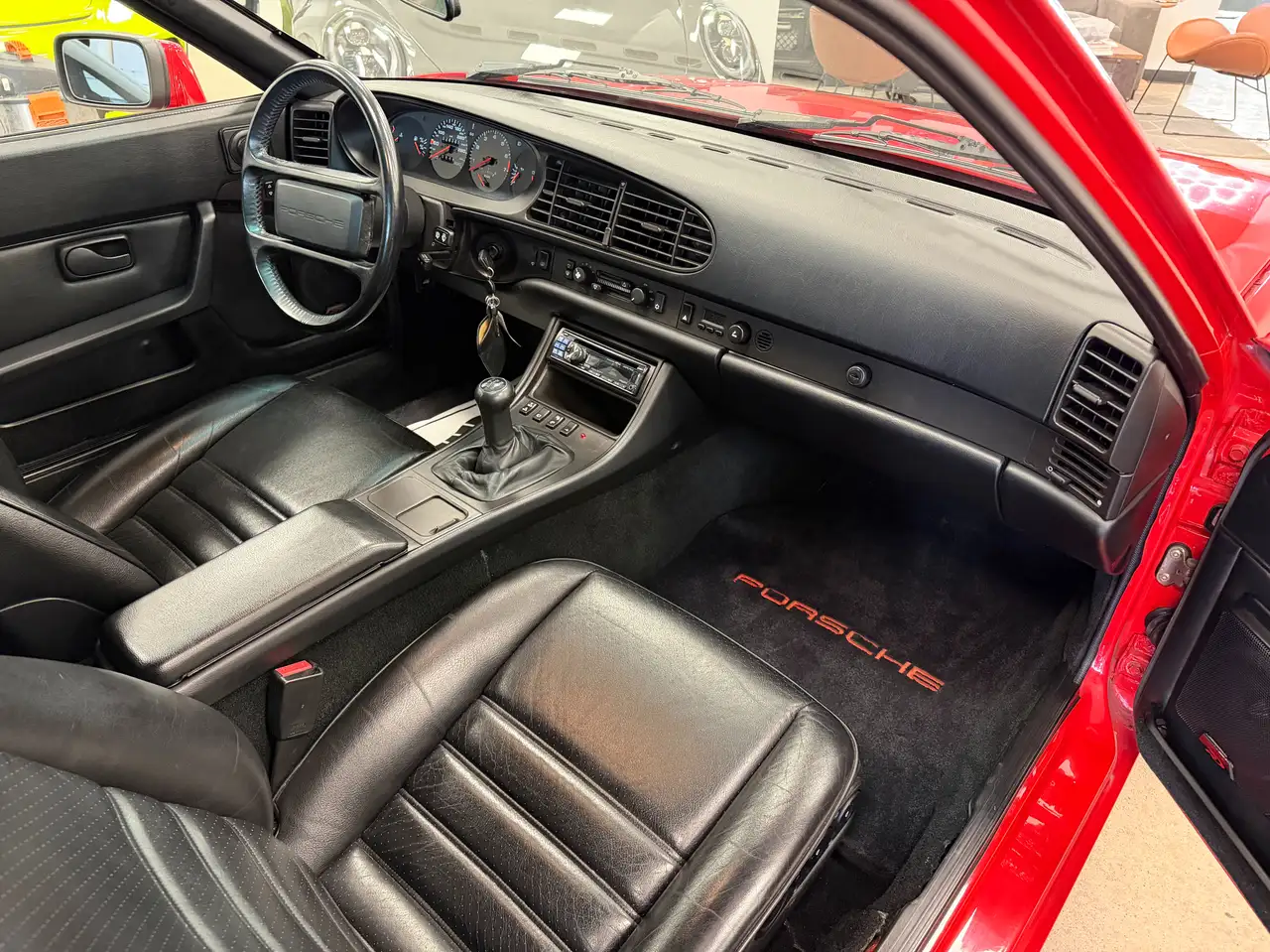 Porsche 944 снимка Porsche 944