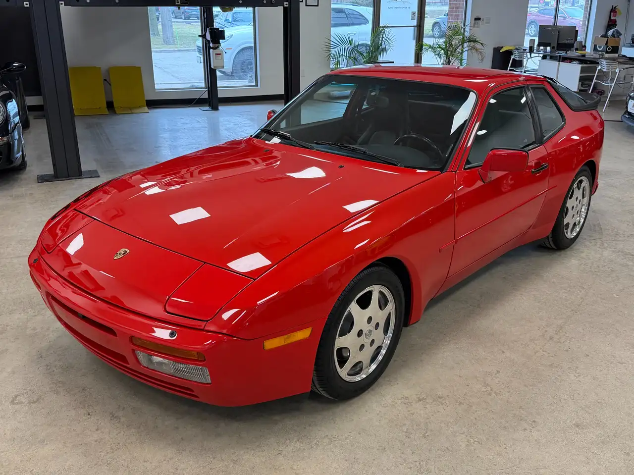 Porsche 944 снимка Porsche 944