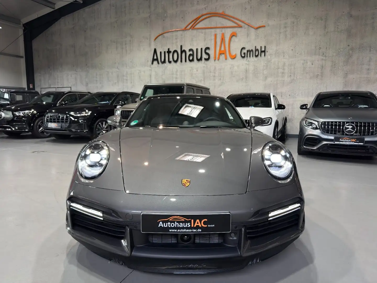 Porsche 911 Turbo S/PANO/360*/MWST/BURM/SITZB Серый - 2