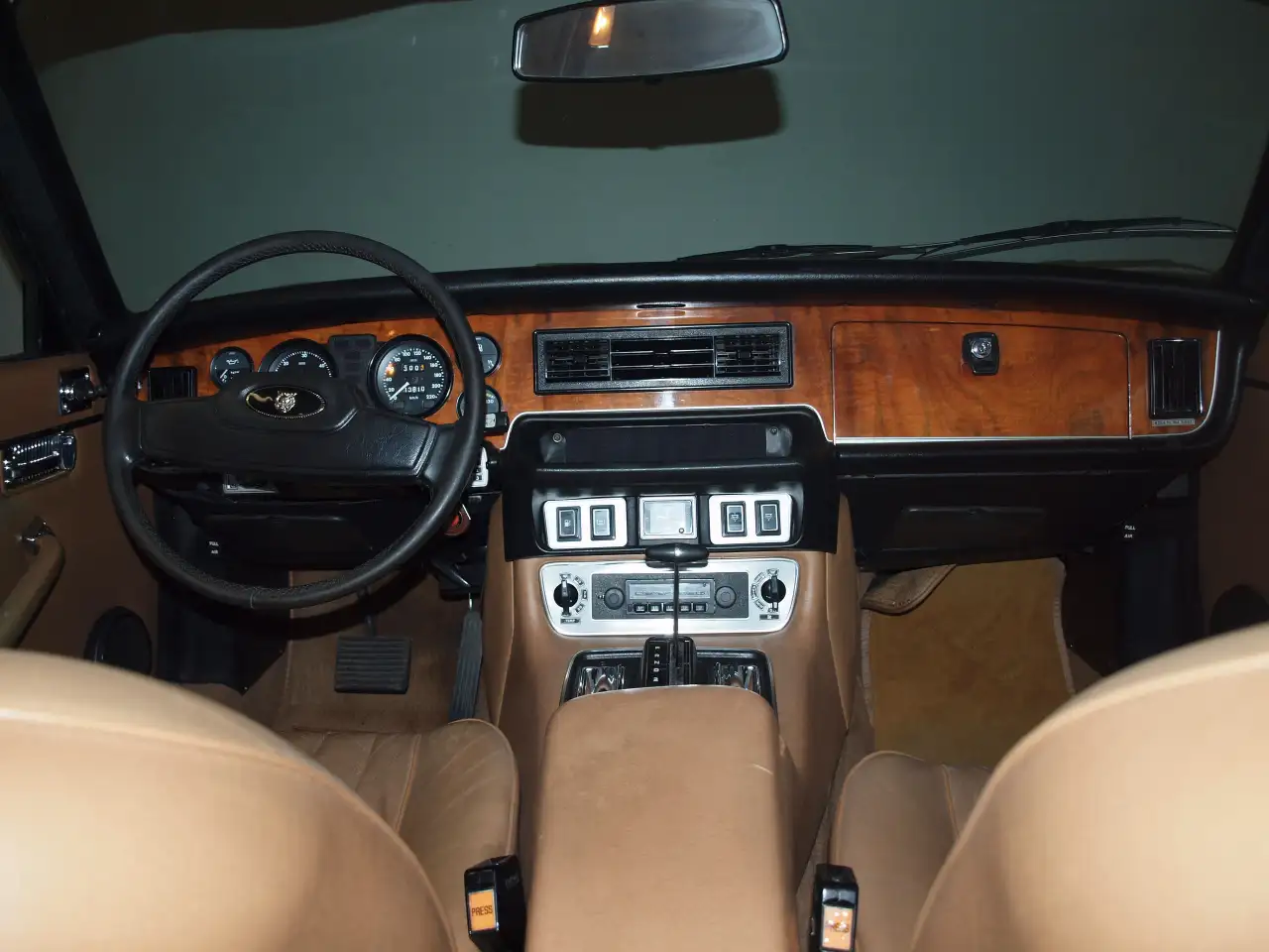 Jaguar XJ 6, frühe Serie III, sehr guter Zustand, Klima !, foto 11