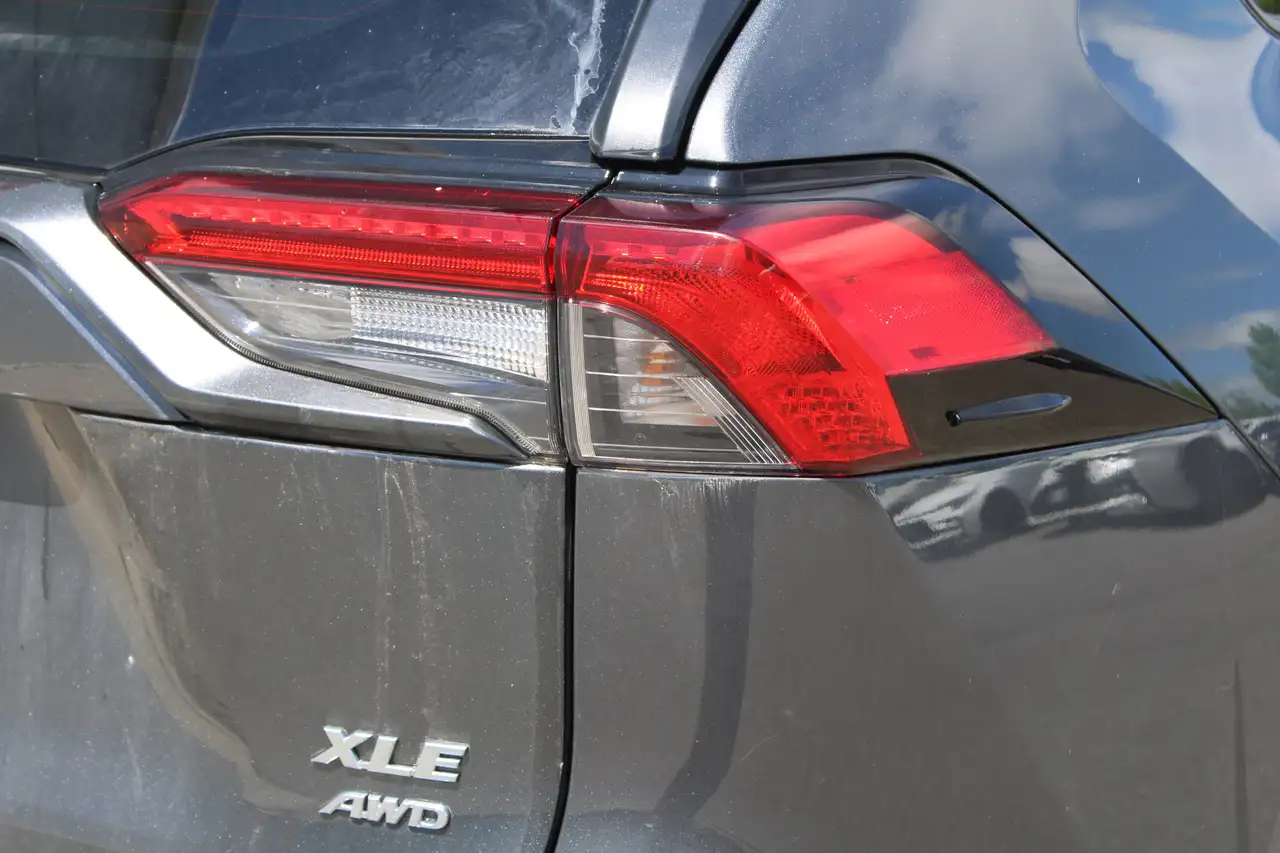 Toyota RAV 4 снимка Toyota RAV 4
