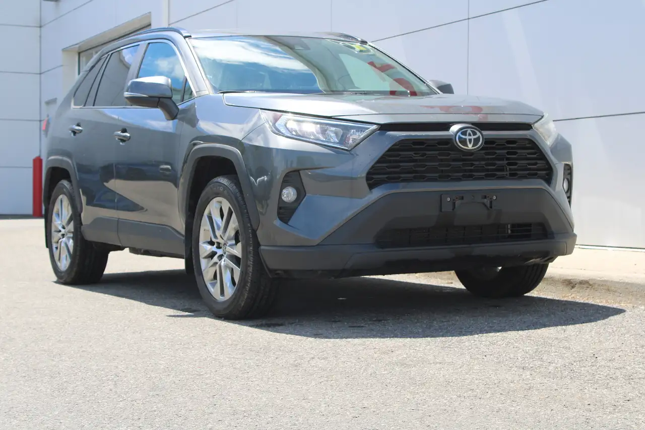 Toyota RAV 4 снимка Toyota RAV 4