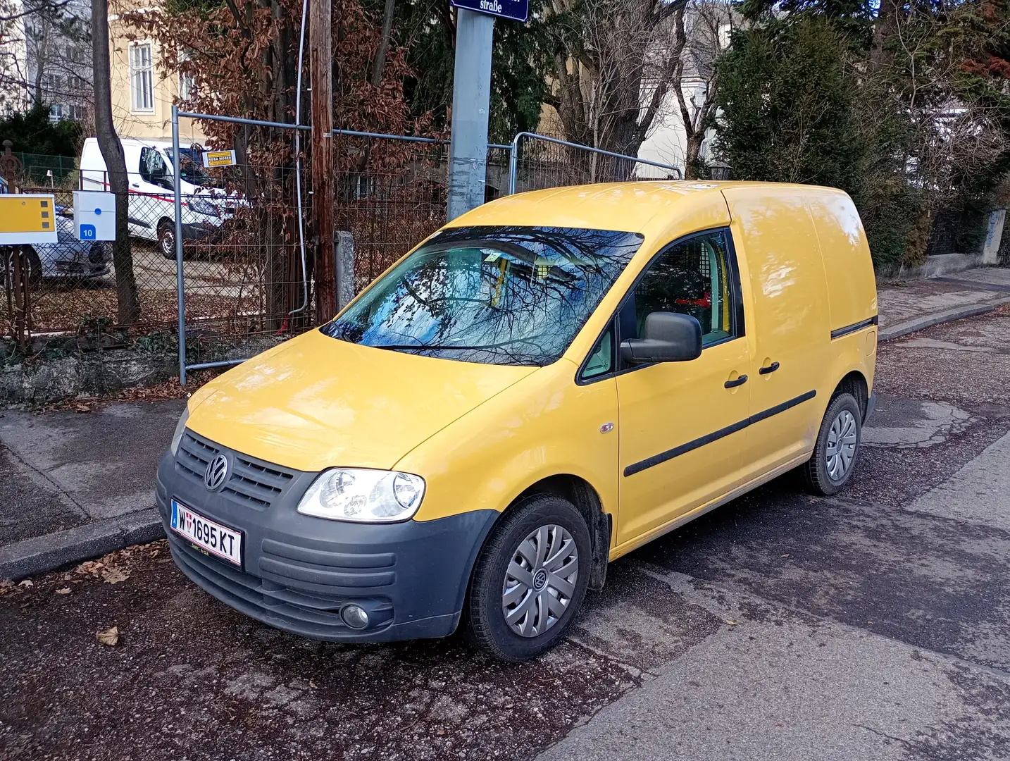 Volkswagen Caddy TOP ZUSTAND & WENIG KM Gelb - 1