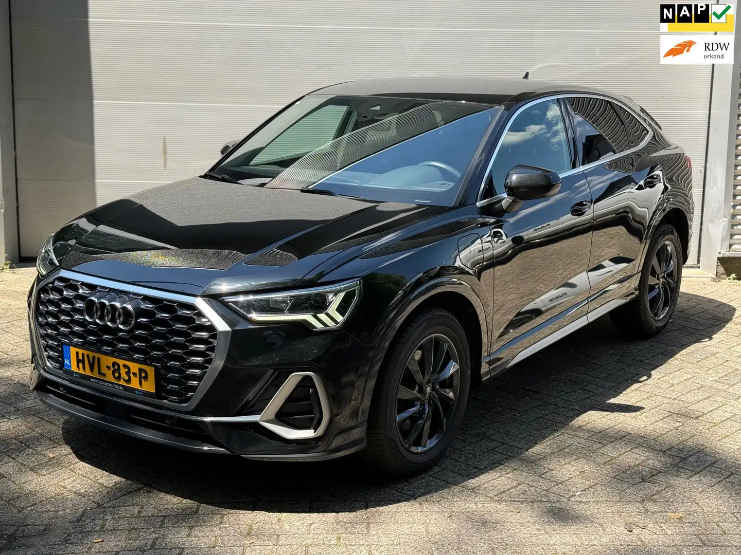 Audi Q3 Sportback 45 TFSI e S Edition l Bi-Xenon l Virtual Zwart - 1