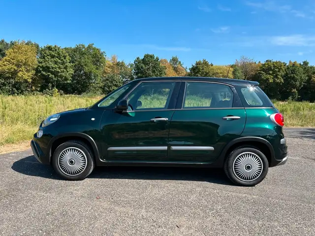 Fiat 500l view 2