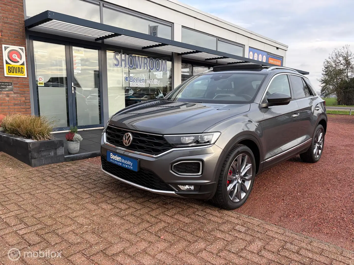 Volkswagen T-Roc 1.5 TSI Sport| Climate | Pano | Stoel verwarm. Grijs - 1