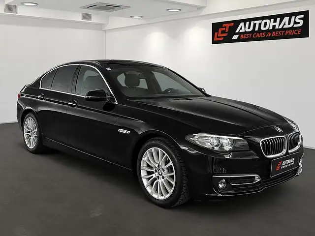 BMW 5 Series view 4