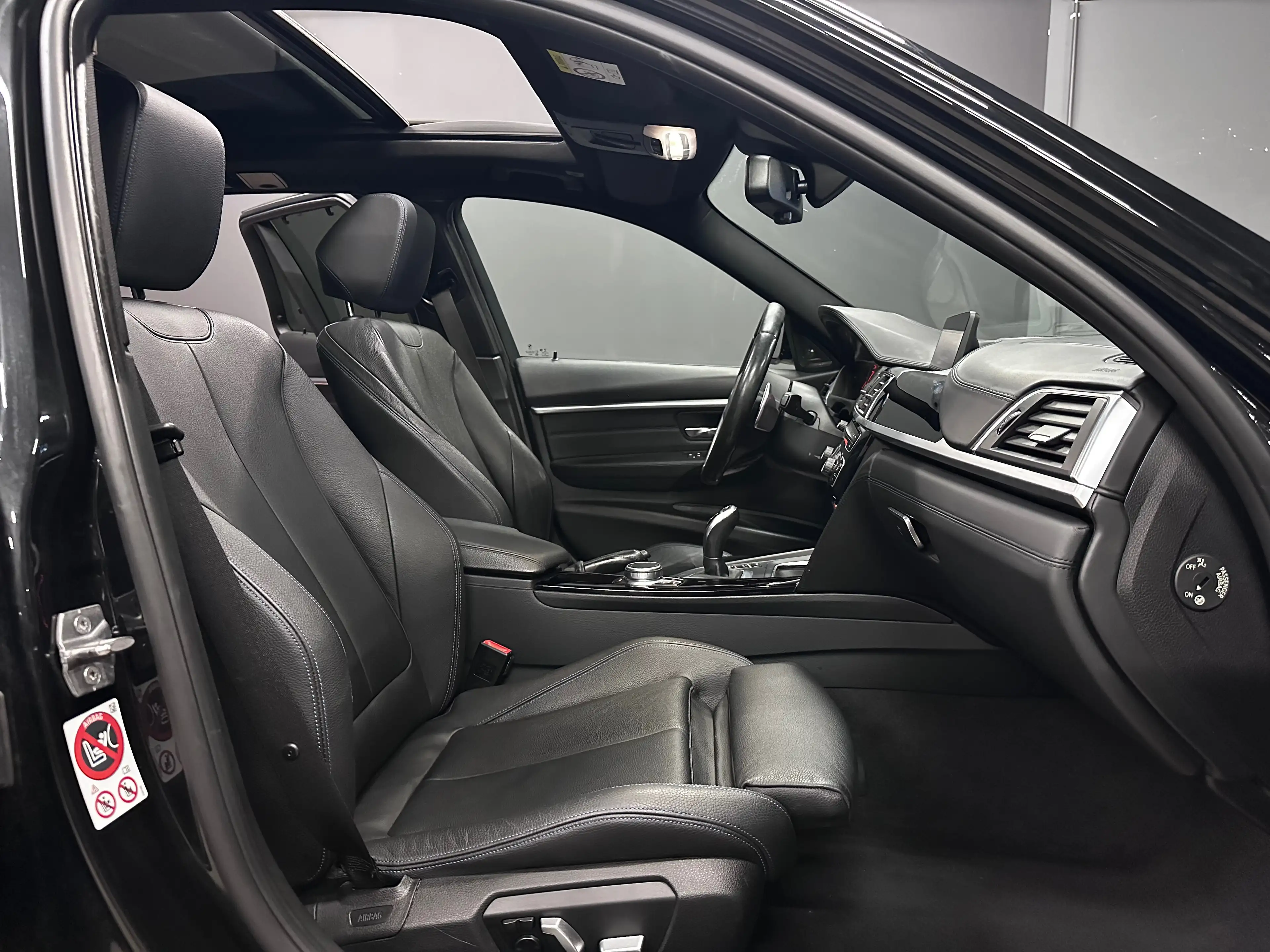 BMW 335 Touring 335 dXAS Pack M xdrive — photo 15