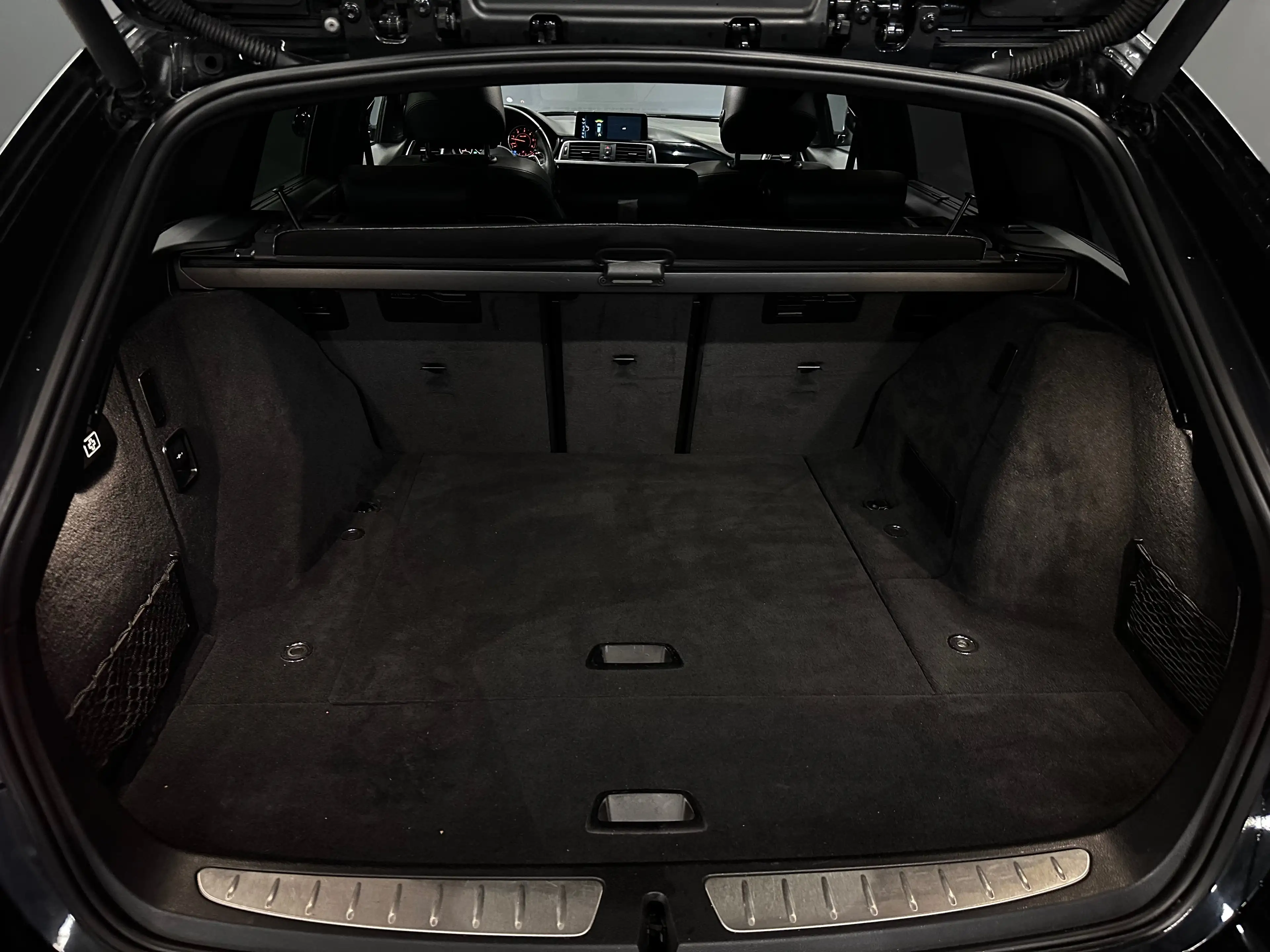 BMW 335 Touring 335 dXAS Pack M xdrive — photo 9