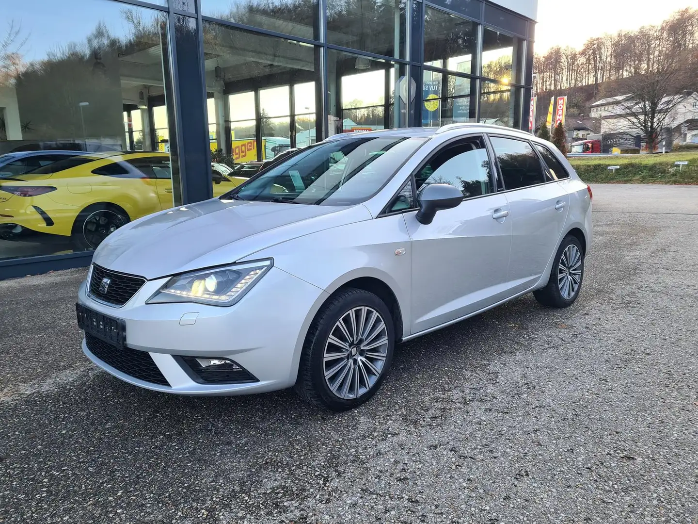 SEAT Ibiza ST 1.2 TSI Connect FullLink BiXenon 8fach Argent - 1