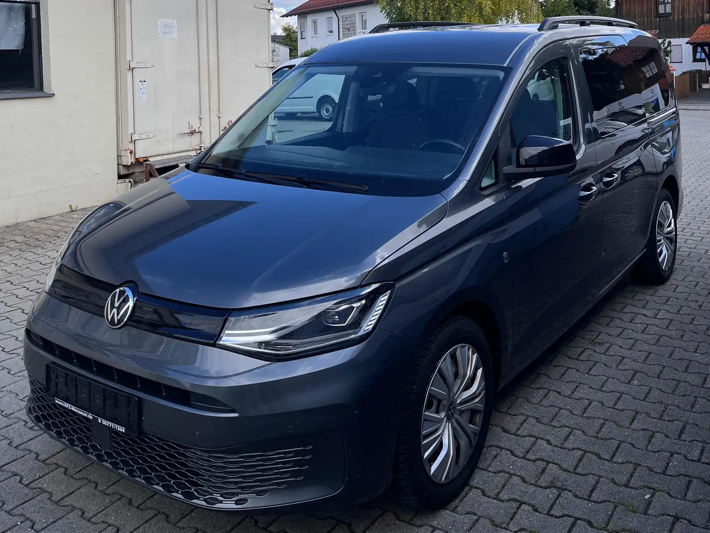 Volkswagen Caddy Kombi Maxi Grau - 1