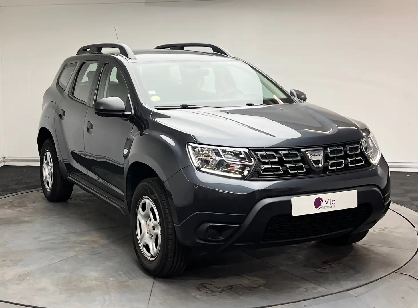 Dacia Duster Blue dCi 115 4x2 Essentiel Grijs - 2