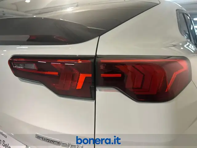 BMW X2 view 11