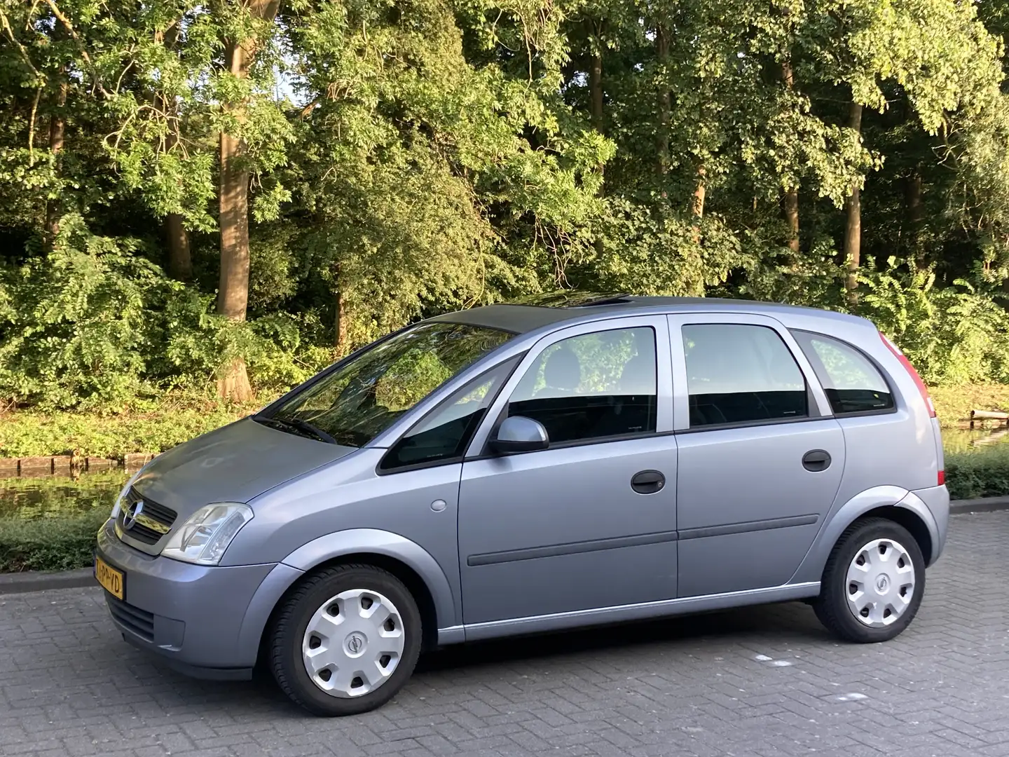 Opel Meriva 1.6-16V Enjoy Grijs - 1