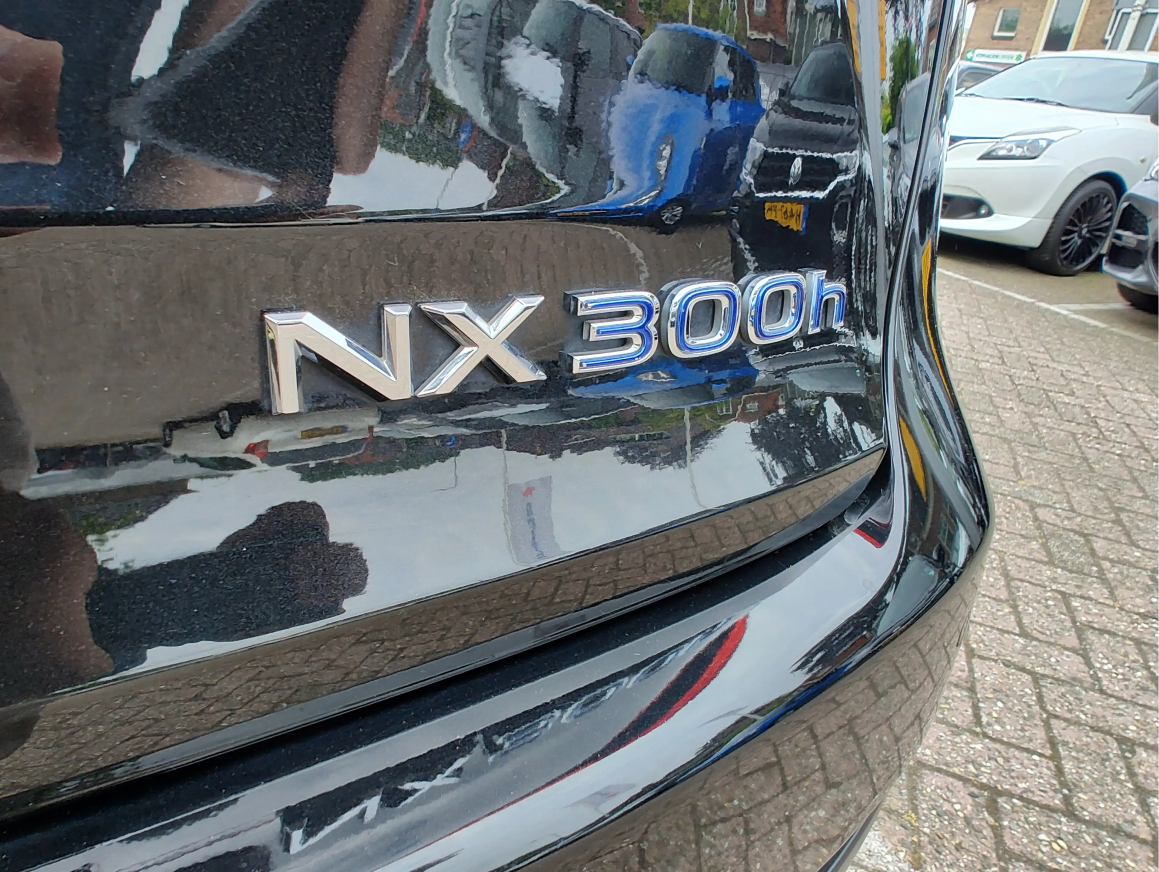 Lexus NX 300h AWD F SPORT LINE AUTOMAAT Head-up Display | Stoelv — photo 39