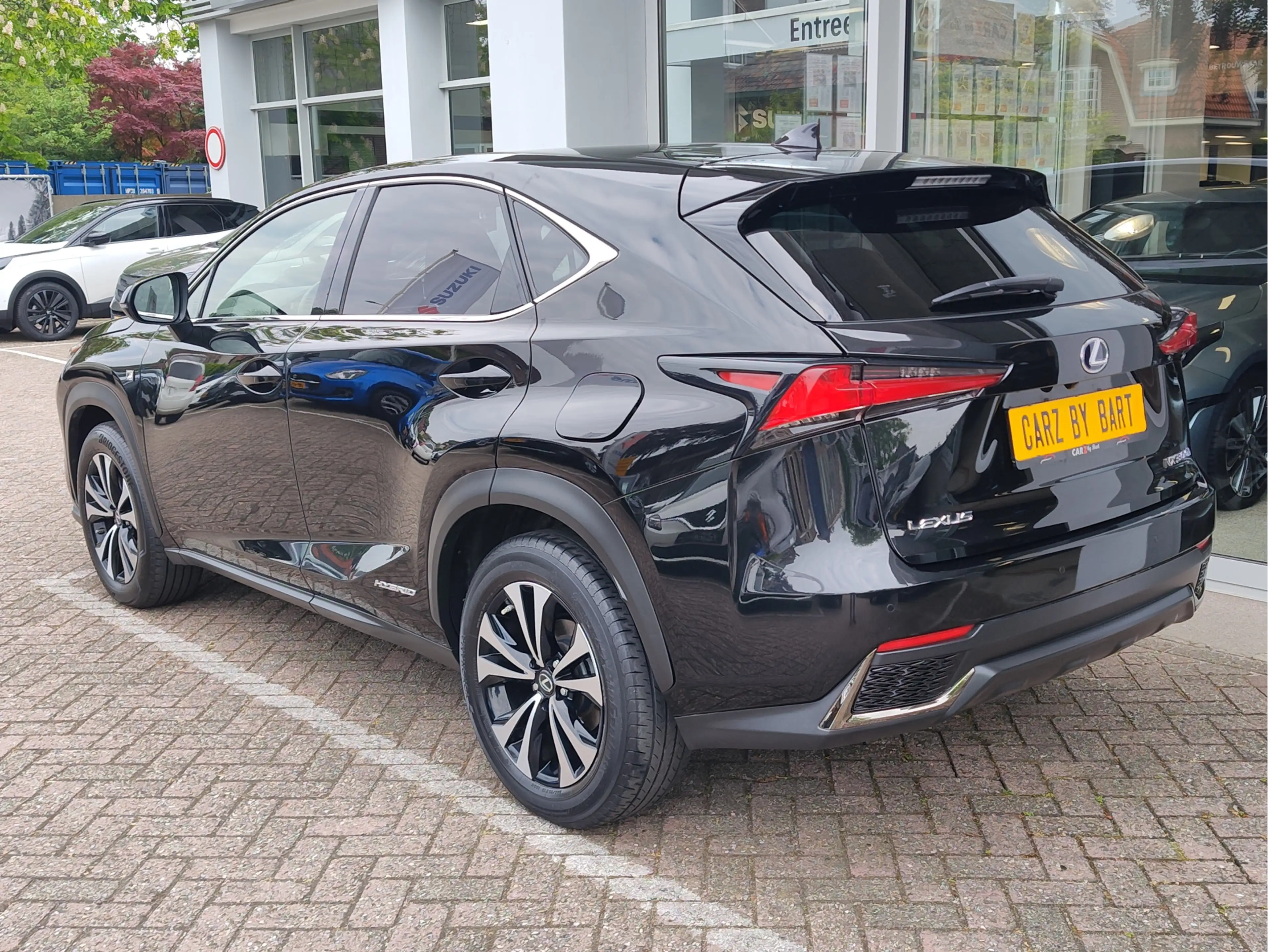 Lexus NX 300h AWD F SPORT LINE AUTOMAAT Head-up Display | Stoelv — photo 3
