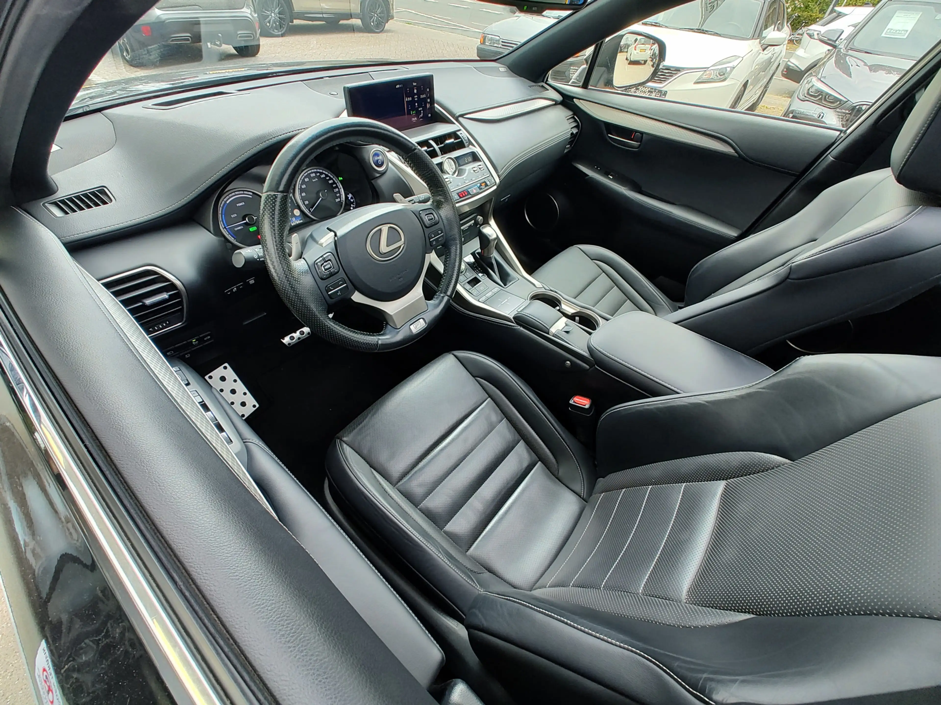 Lexus NX 300h AWD F SPORT LINE AUTOMAAT Head-up Display | Stoelv — photo 16