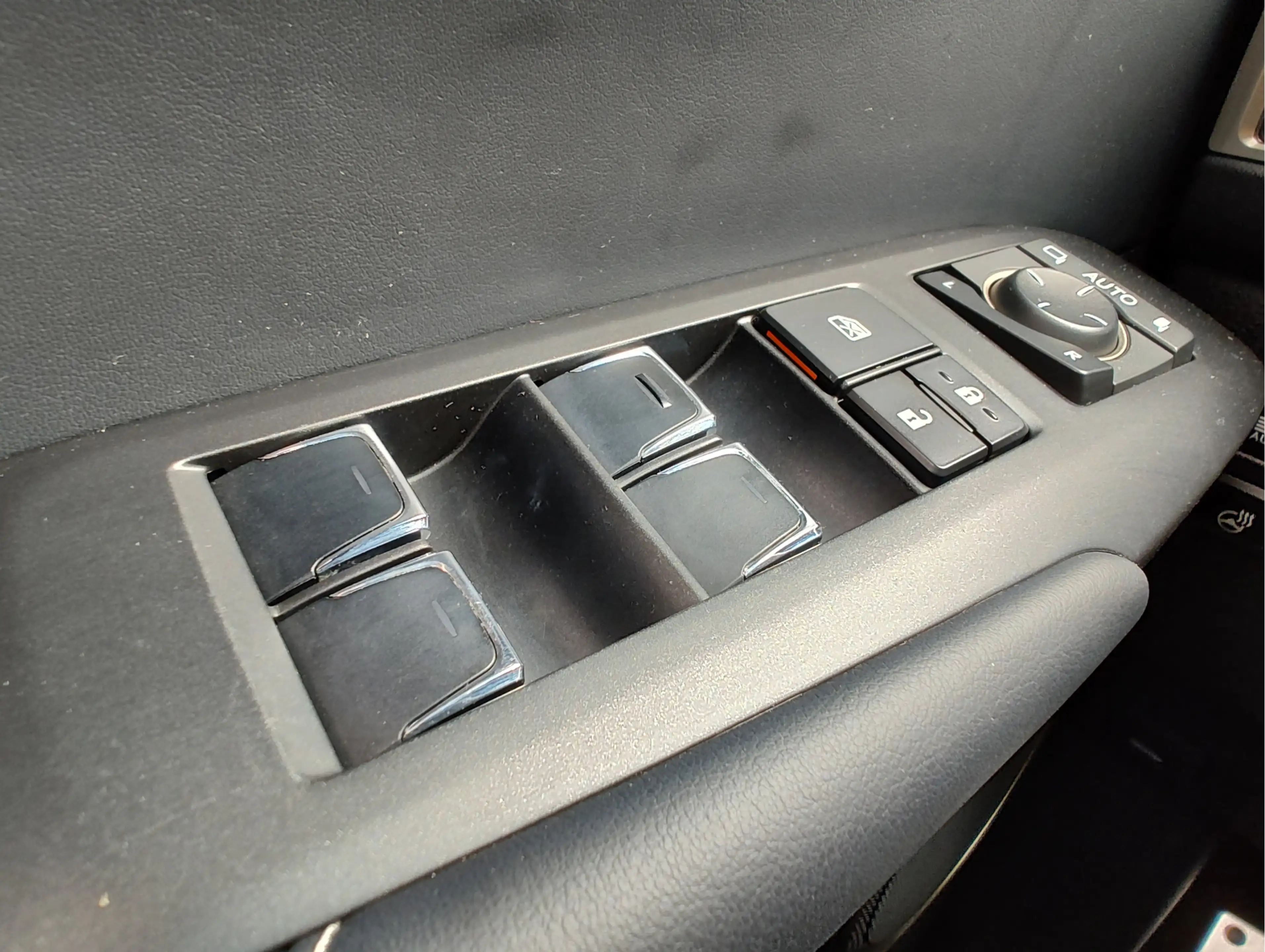 Lexus NX 300h AWD F SPORT LINE AUTOMAAT Head-up Display | Stoelv — photo 31