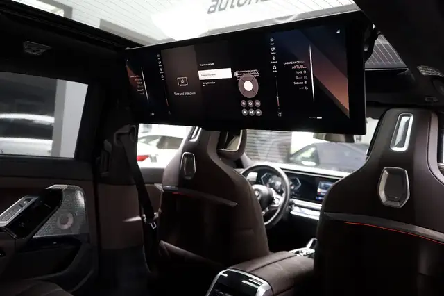 BMW 740