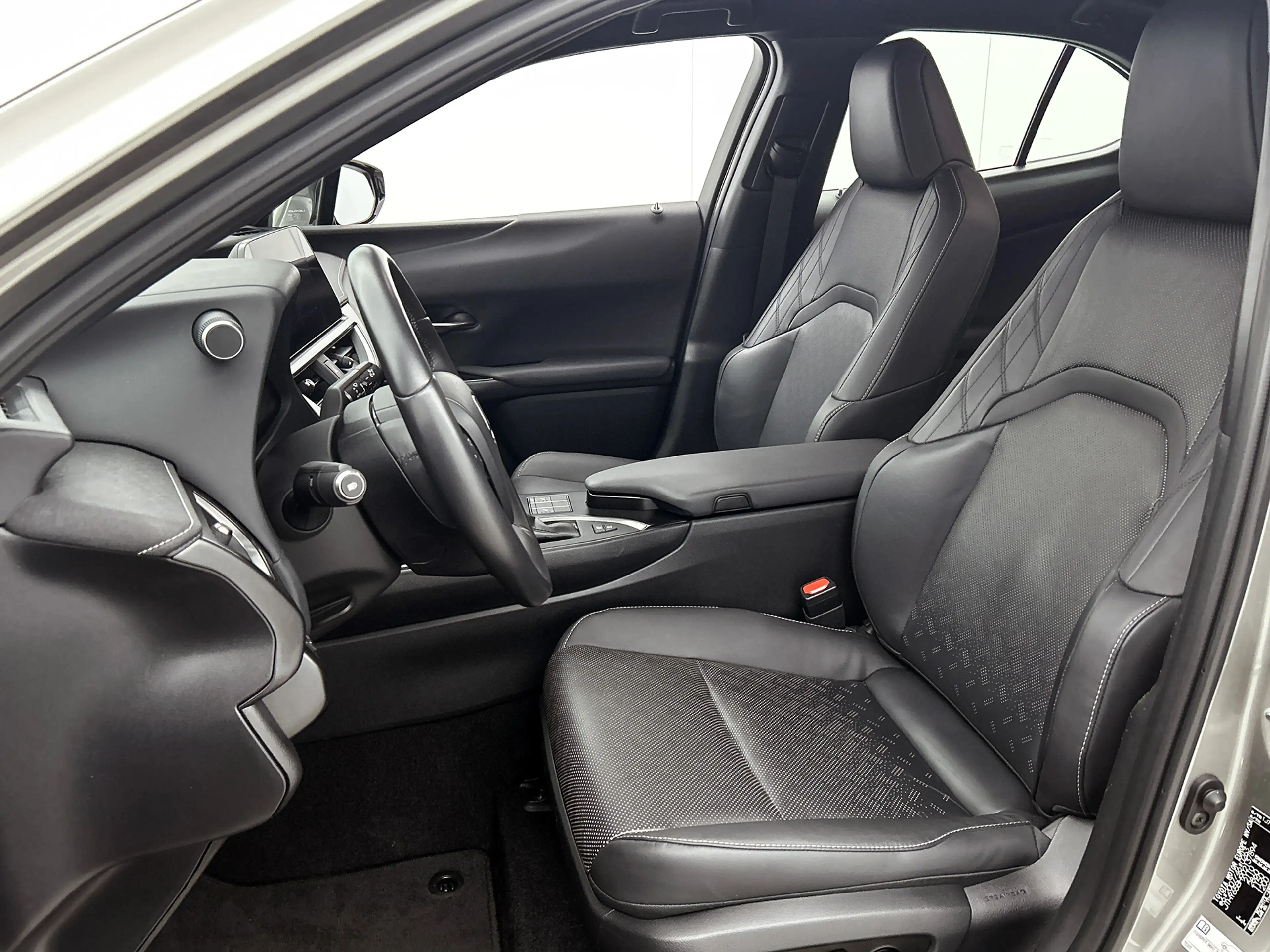 Lexus UX 250h Business Line | Parkeersensoren | Achteruitrijcame — photo 15