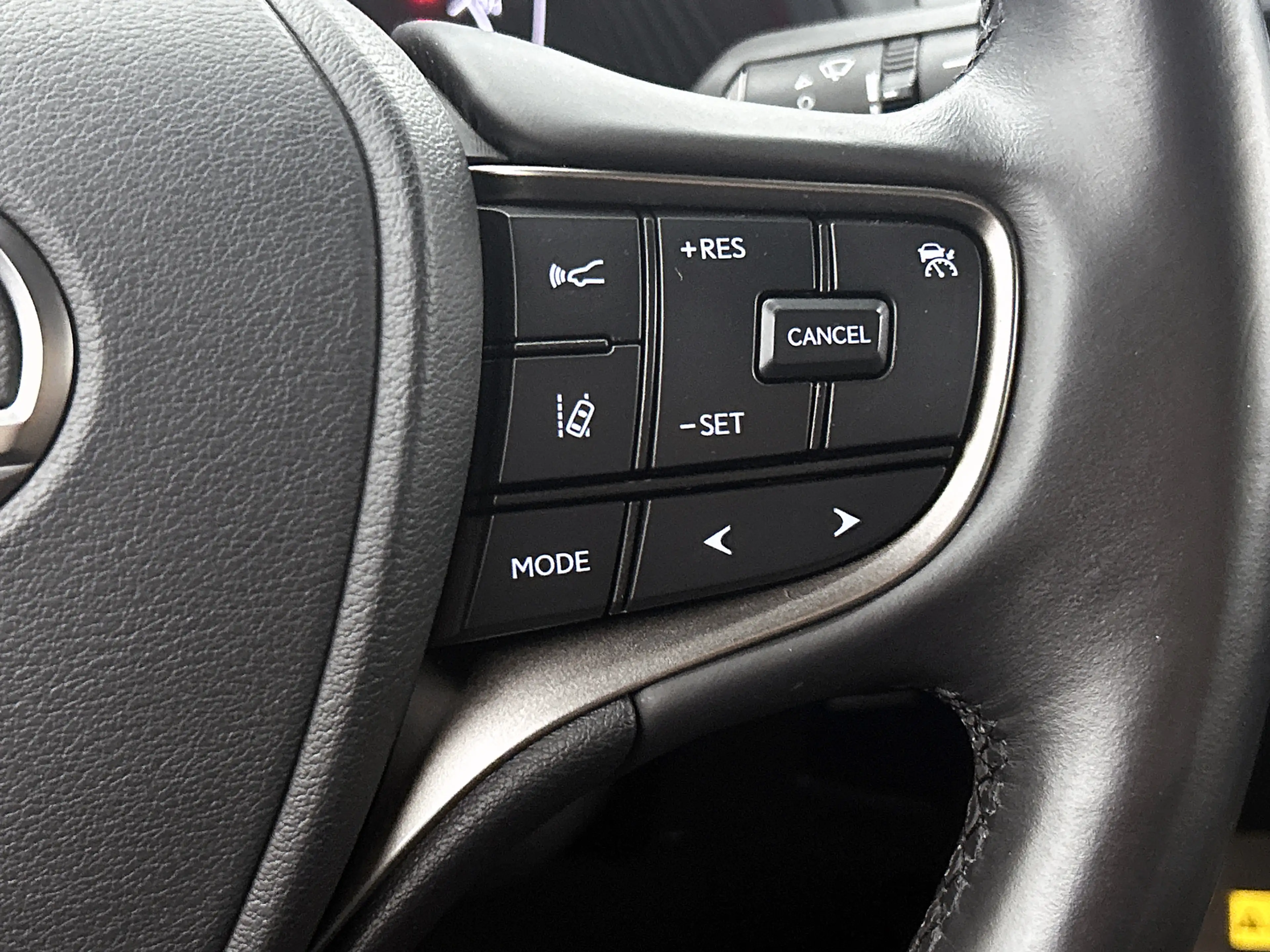 Lexus UX 250h Business Line | Parkeersensoren | Achteruitrijcame — photo 14