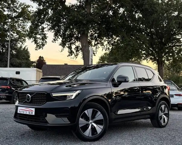 Volvo XC40 main image