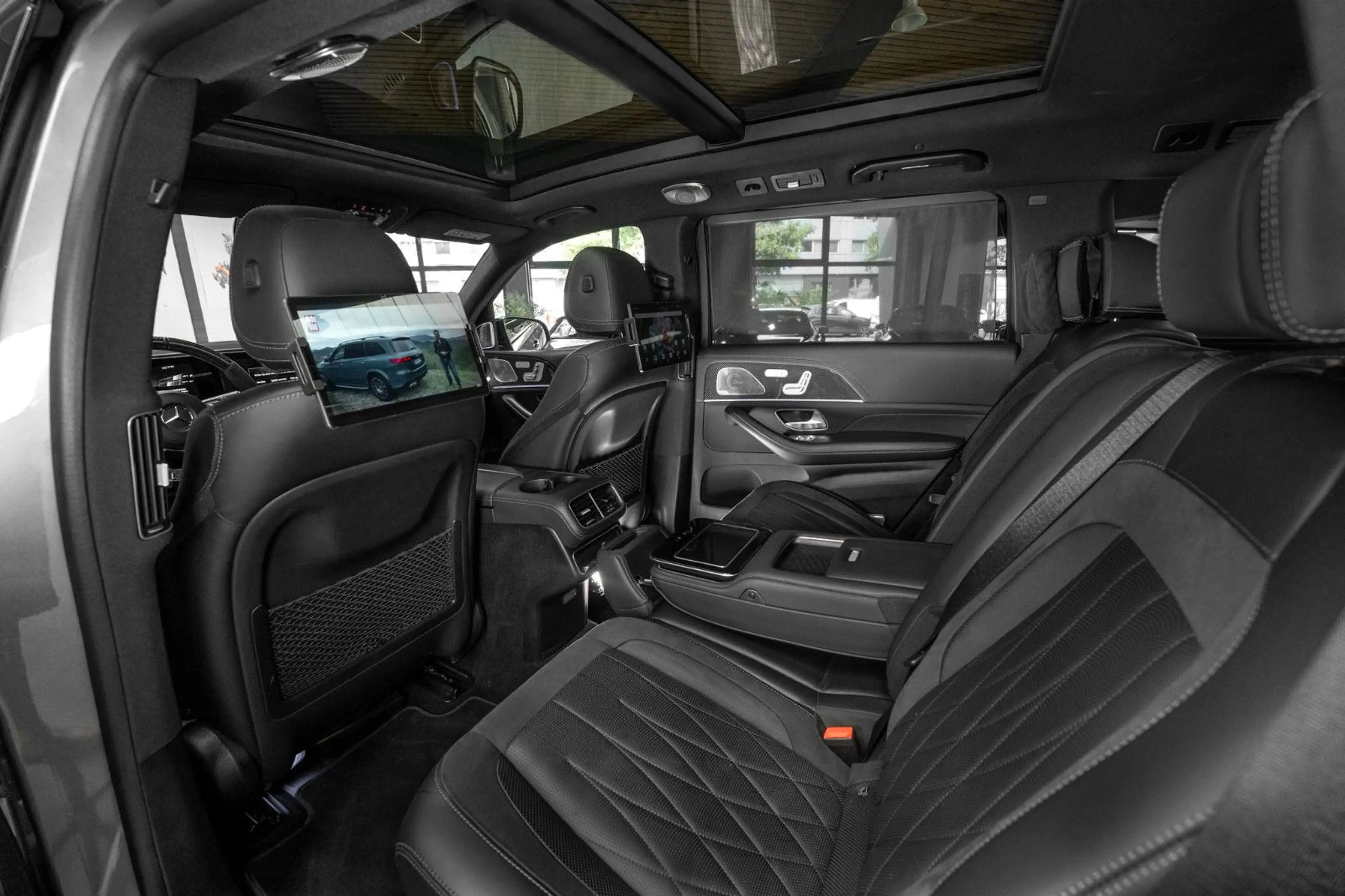 Mercedes-Benz GLS 63 AMG AMG 4M+ #3D-BURMESTER #23ALU #NIGHT-PAKET — photo 3