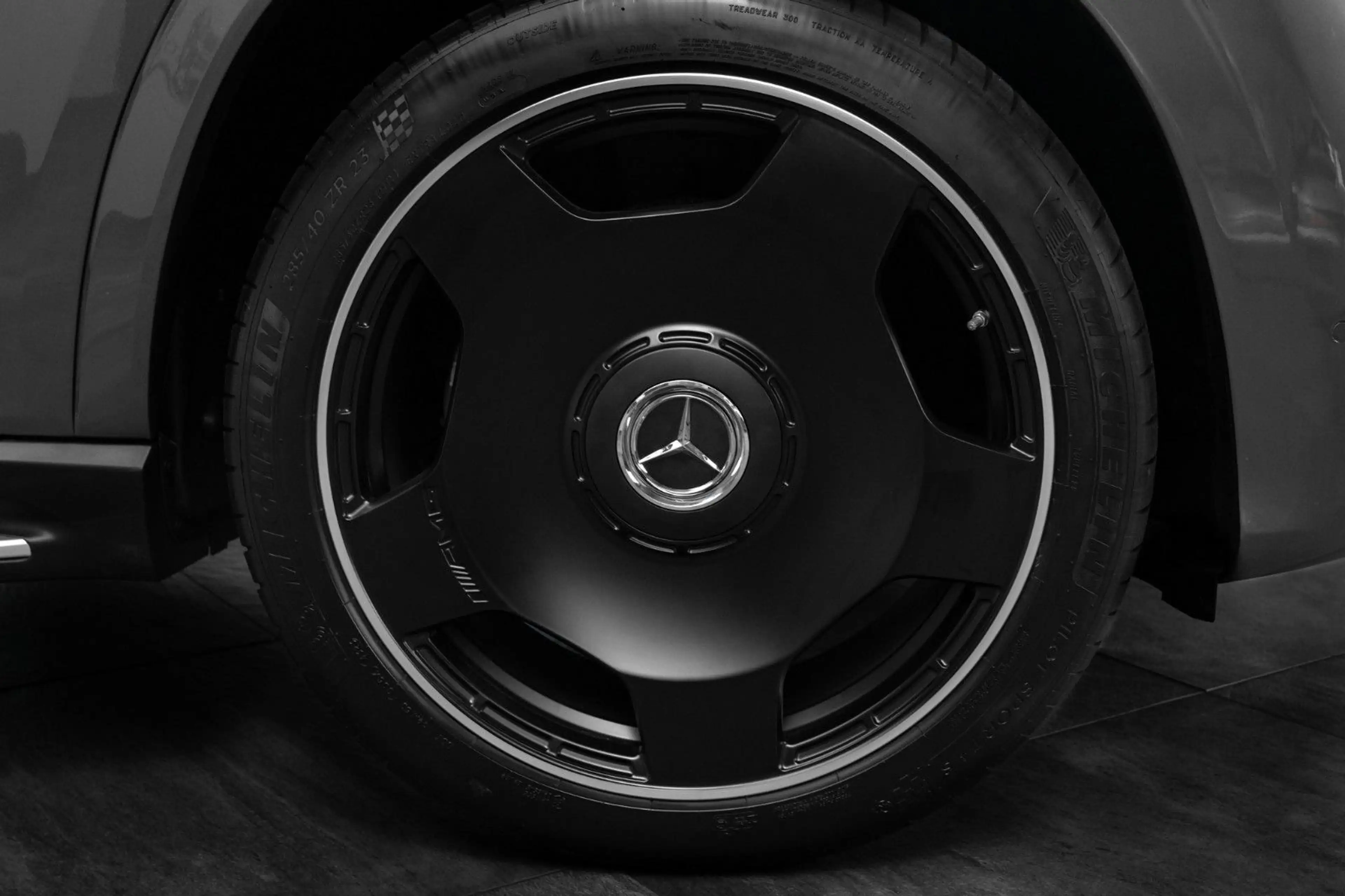 Mercedes-Benz GLS 63 AMG AMG 4M+ #3D-BURMESTER #23ALU #NIGHT-PAKET — photo 7