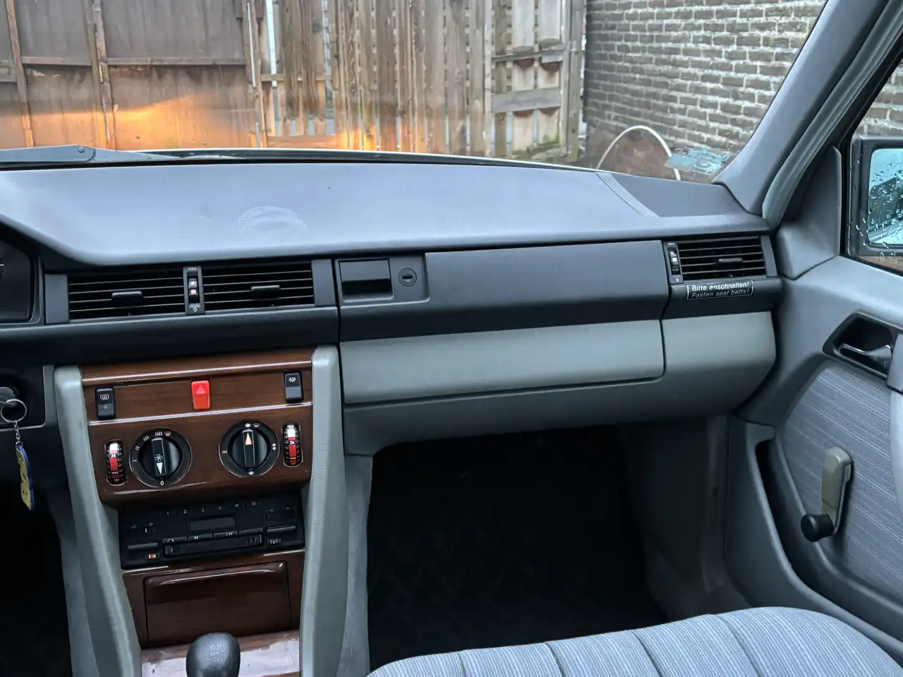 Mercedes-Benz E 200 Mercedes benz E200 Oldtimer Benzine 155.000 Km, foto 5