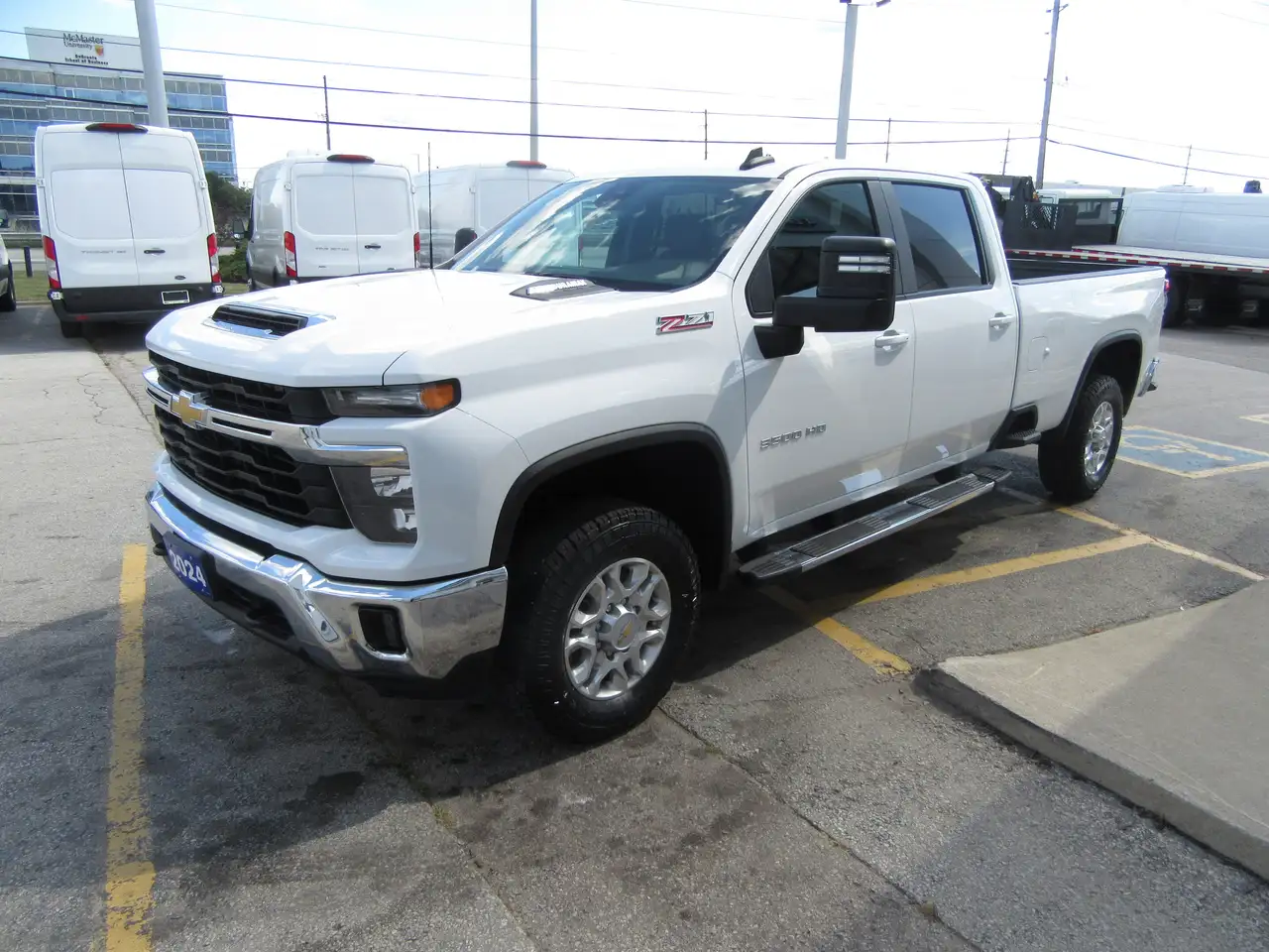 Chevrolet Silverado 3500 снимка Chevrolet Silverado 3500