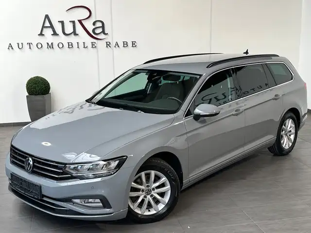 Volkswagen Passat view 2