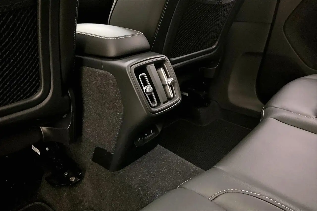 Volvo XC40 снимка Volvo XC40