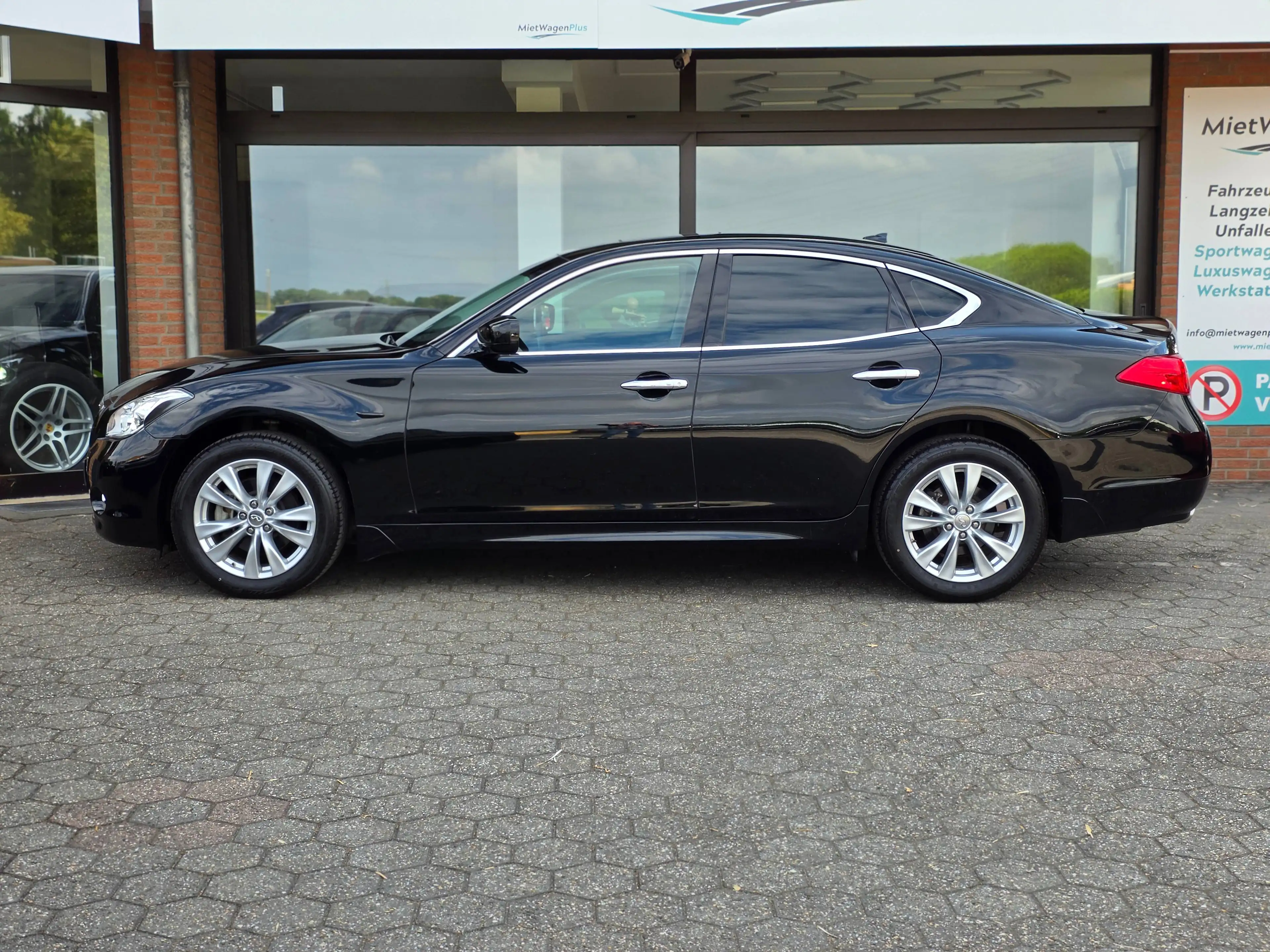 Infiniti M37 M37 GT — photo 7