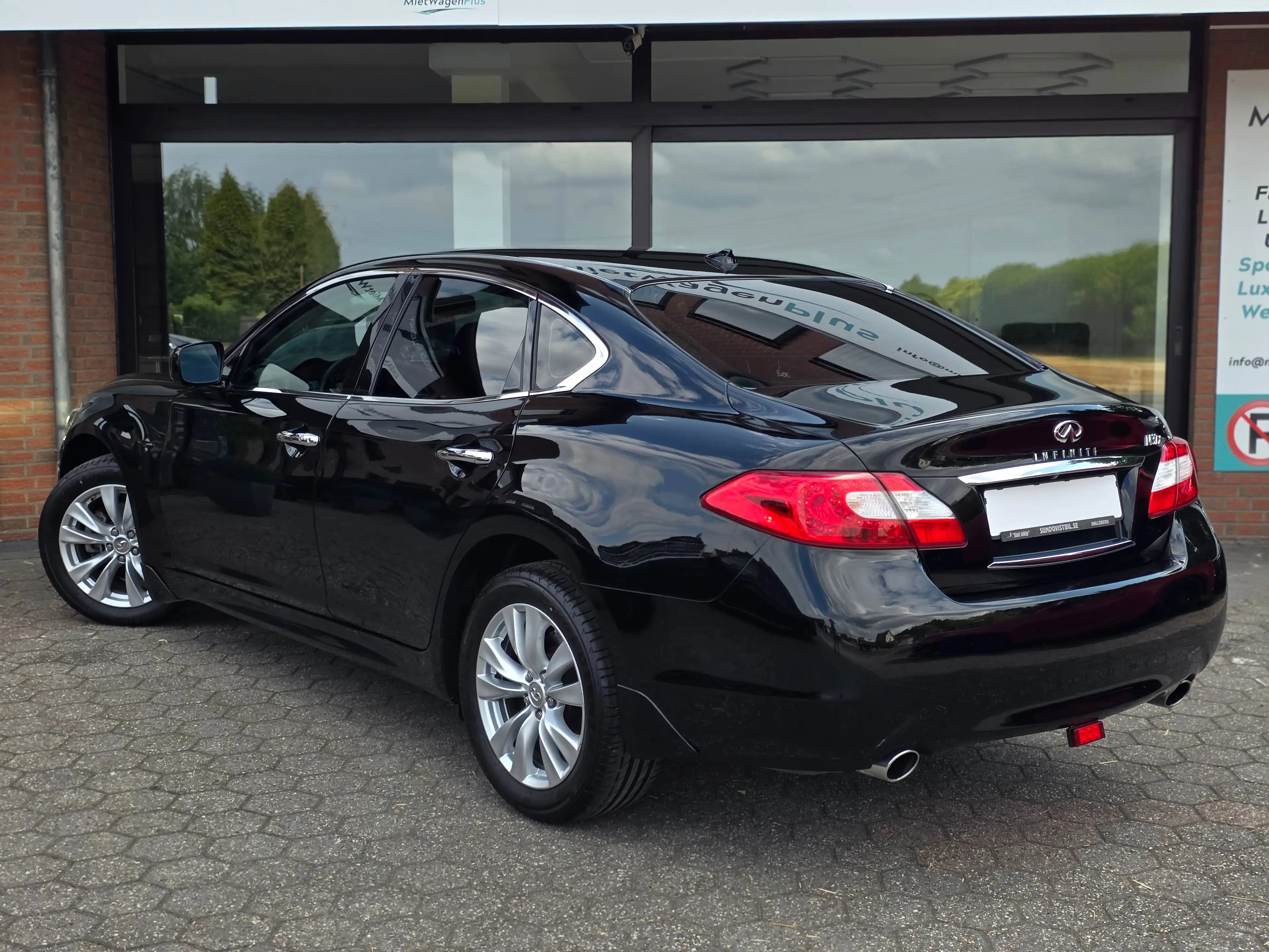 Infiniti M37 M37 GT — photo 8