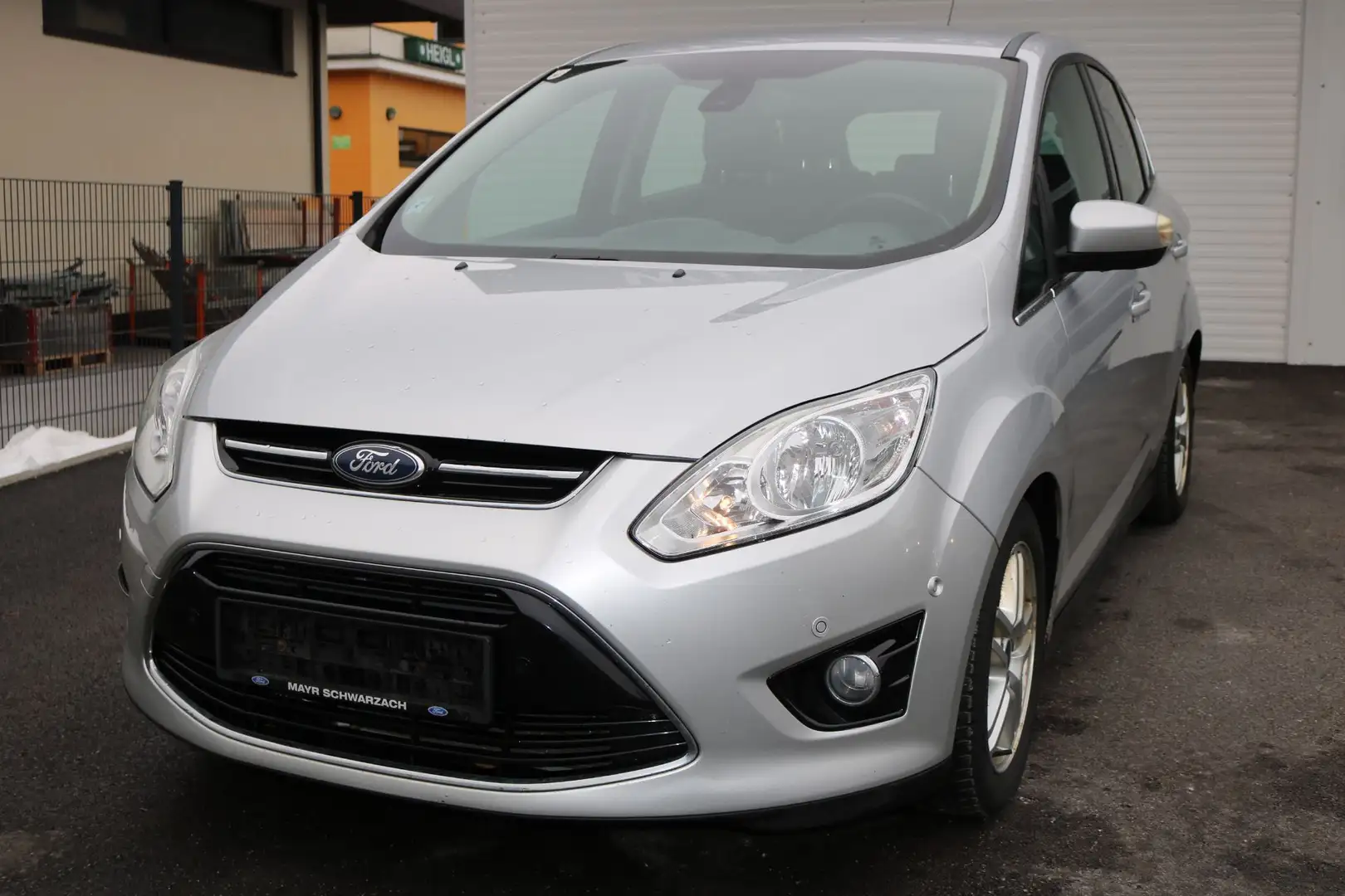 Ford C-Max Titanium 1,6 TDCi DPF Grau - 1