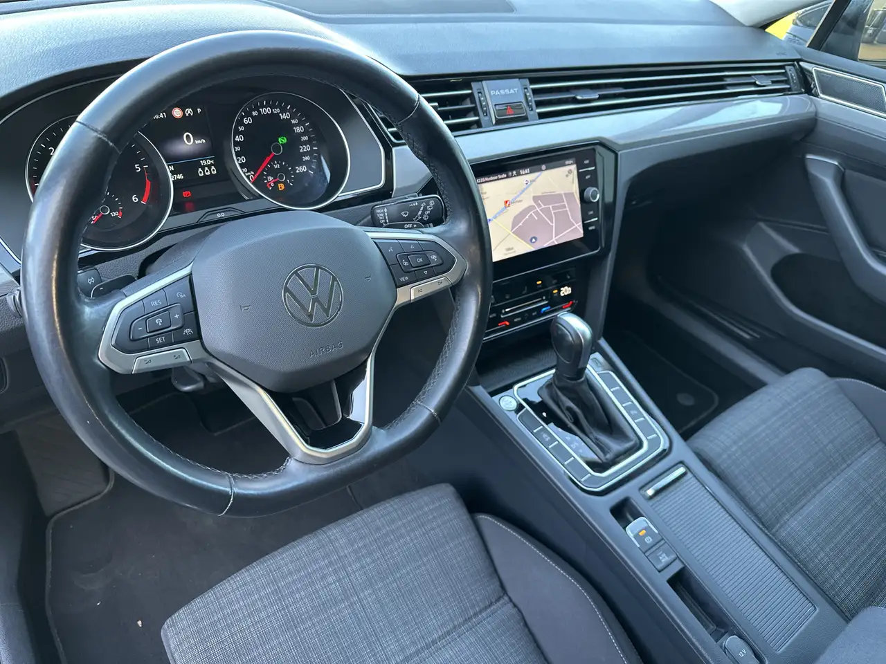 Volkswagen Passat Variant 2.0 TDI DSG Business NAV+LED+KAM 7