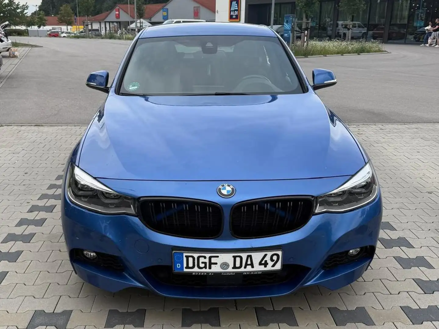 BMW 320 3er GT Diesel 320d GT Aut. M Sport navi head-up Blau - 2