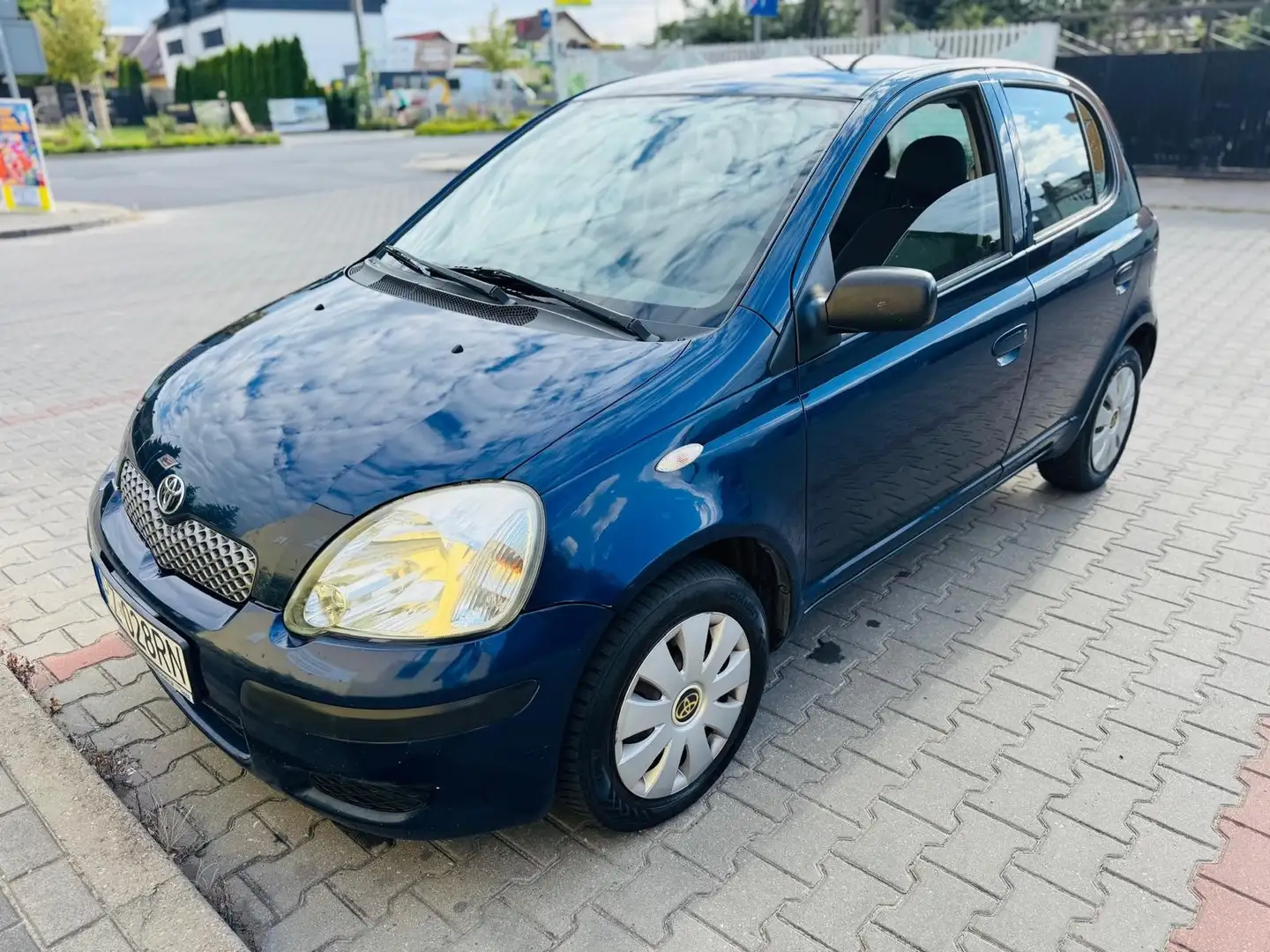 Toyota Yaris 1.0 5 türig - 1