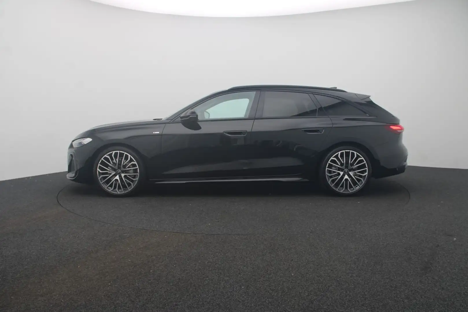 Audi A5 Avant TDI quattro S line Matrix Navi B&O Чёрный - 2