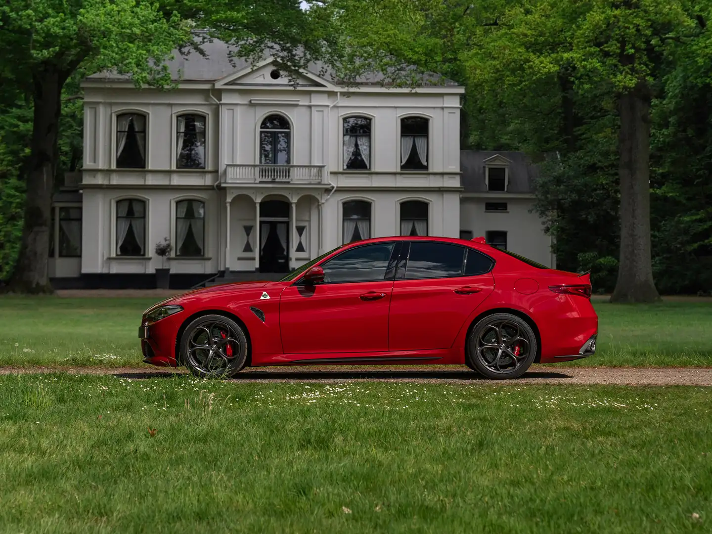 Alfa Romeo Giulia 2.9 V6 Quadrifoglio | Manual | 2e eigenaar | Harma Red - 1