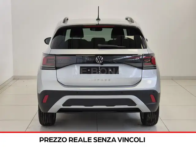 Volkswagen T-Cross view 5
