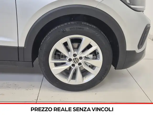 Volkswagen T-Cross view 14