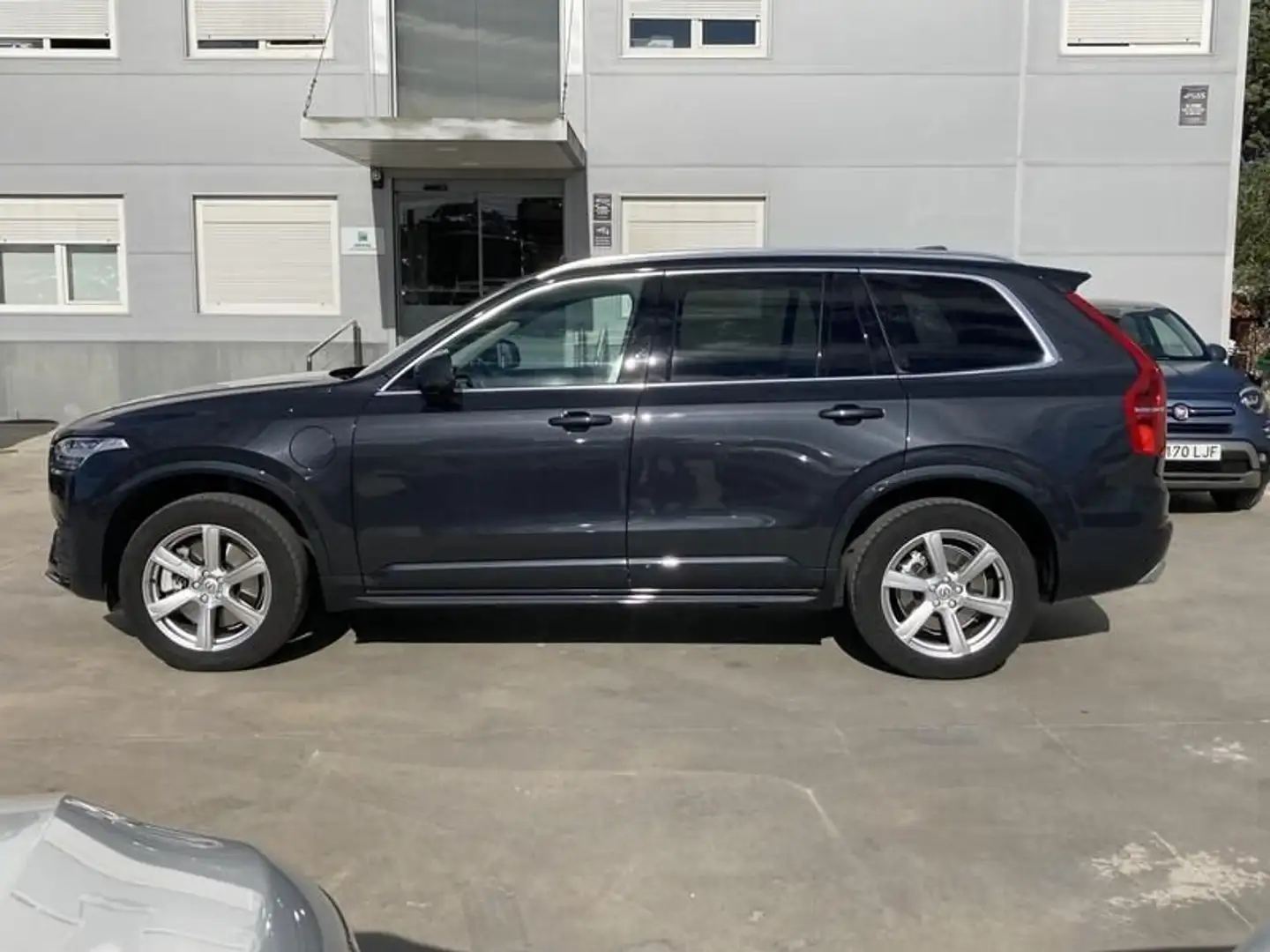 Volvo XC90 - 1